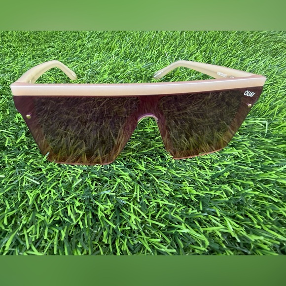 Quay Australia High sight Shield Ivory Purple Org Mirror Sunglasses Sunnies. main image 8